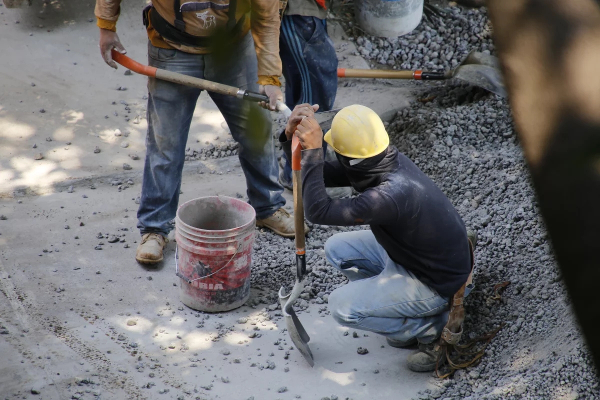 Autoconstrucción levanta 62.8% de viviendas y expone un reto de capacitación