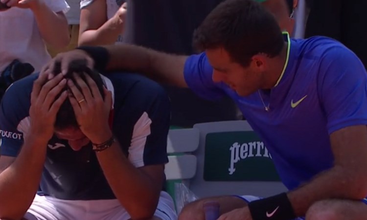 Juan Martín Del Potro consuela a Almagro